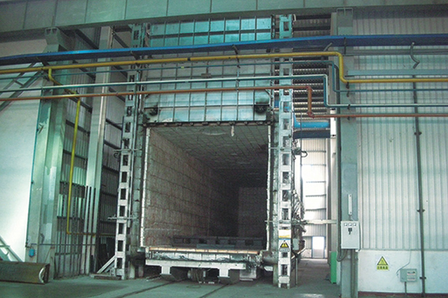 Heat treatment furnace